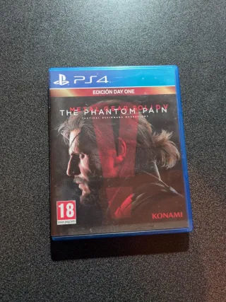 PS4 + 2 Mandos y 6 Juegos. Fotos sólo interesados!