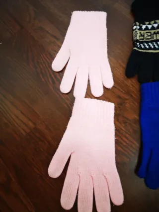 Guantes de lana. Regalo. Leer anuncio