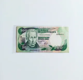 Billete BAJA NUMERACIÓN Colombia 200 Pesos 1992
