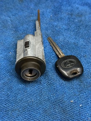 Clausor y Llave Toyota J9 Land Cruiser 90 95