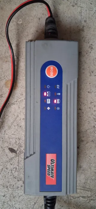 Cargador Batería Coche y Moto Ultimate Speed