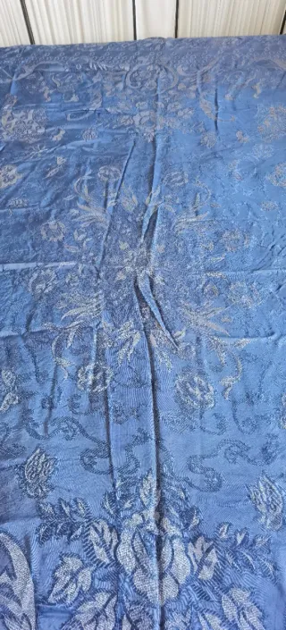 Colcha antigua azul