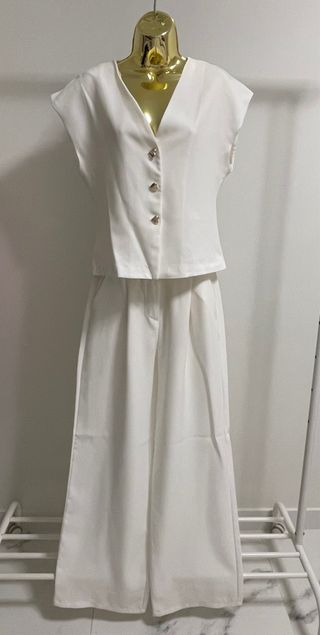 Conjunto branco creme