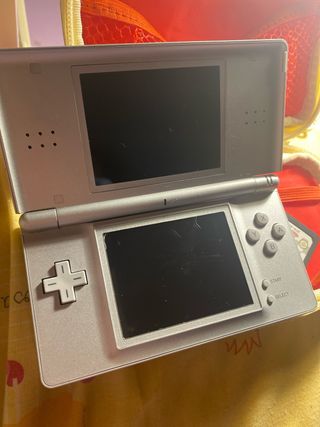 Nintendo DS Plata con Juegos como nueva