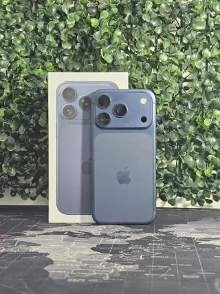 iPhone 17 Pro Max 12/512GB BLU COME NUOVO