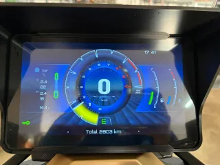 Zontes 368G Adventure Blanca y Dorada.