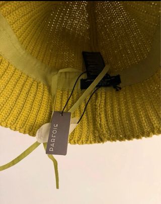 Chapéu Parfois novo com etiquetas