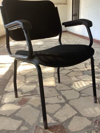 5 Sillas Negras