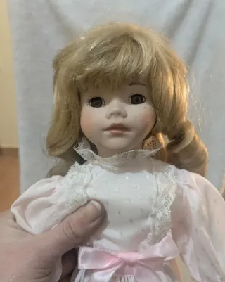 Exclusiva muñeca de porcelana vintage numerada