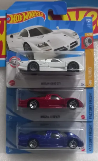 Conjunto 3 Nissan R390 GT1 Hot Wheels
