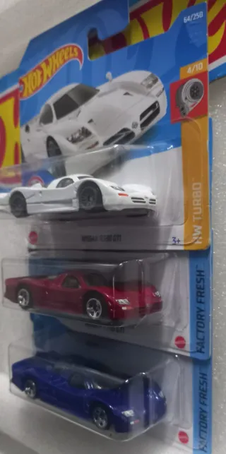 Conjunto 3 Nissan R390 GT1 Hot Wheels