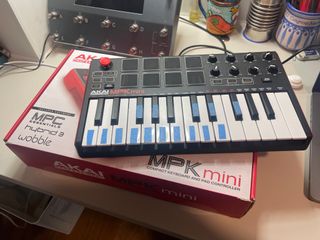 AKAI MPK Mini - Controlador MIDI 25 teclas
