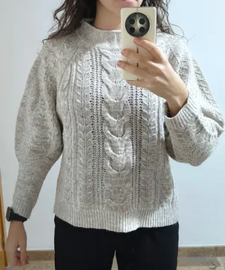 Jersey beige de punto trenzado