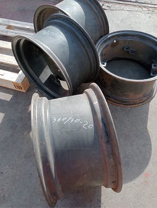 Llantas para tractor de 20”