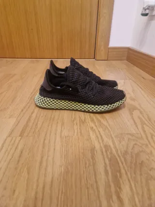 Zapatillas Adidas Deerupt Negras y Verdes