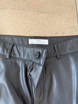 Pantalones Cargo Cuero Negro