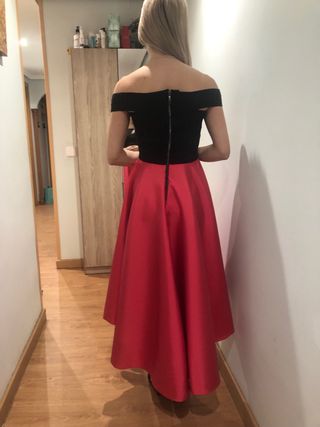 Vestido fiesta cuerpo negro falda roja