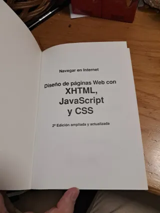 Diseño de páginas Web con XHTML, JavaScript y C...