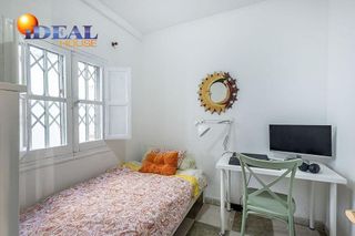 Piso en venta en Camino de Ronda - Rosaleda en Granada