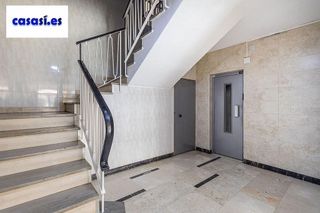 Piso en venta en Camino de Ronda - Rosaleda en Granada