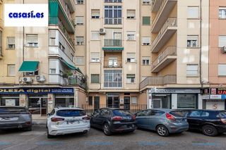 Piso en venta en Camino de Ronda - Rosaleda en Granada