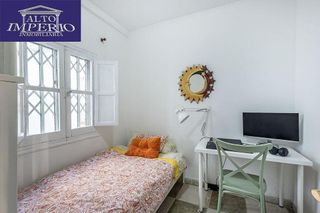 Piso en venta en Camino de Ronda - Rosaleda en Granada