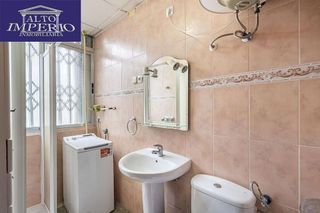 Piso en venta en Camino de Ronda - Rosaleda en Granada