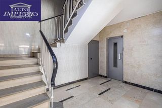 Piso en venta en Camino de Ronda - Rosaleda en Granada