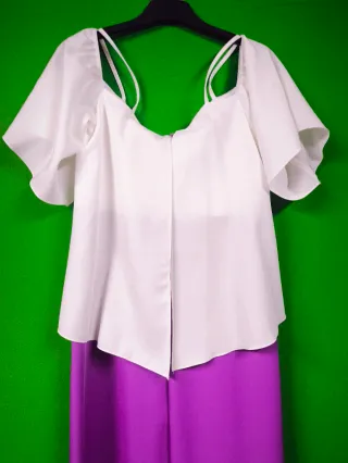Mono Blanco y Pantalón Morado