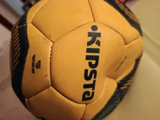 Lote:aletas de natación,gafas Speedo, balón fútbol