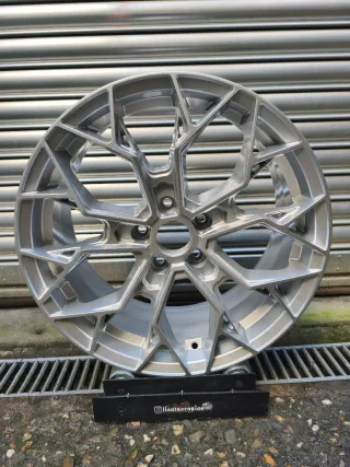 Llantas tipo Vossen HF2 18 Pulgadas