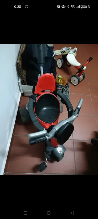 Triciclo infantil rojo