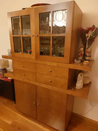 Móvel sala jantar e móvel de TV vendo separado