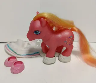 Mi Pequeño Pony con Ropa y zapatos.