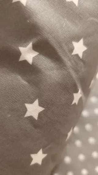 Cojín para trona Hauck Alpha estrellas grises