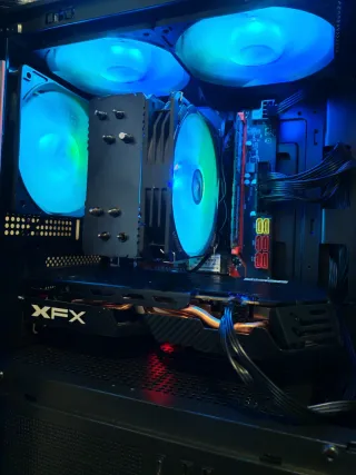 CHOLLO PC GAMING WORKSTATION 14 NUCLEOS + RX 580