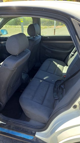 Audi A4 blanco en muy buen estado