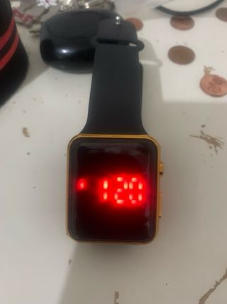 2 Relojes digitales Nuevos