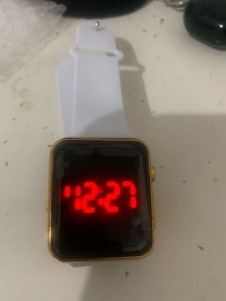 2 Relojes digitales Nuevos