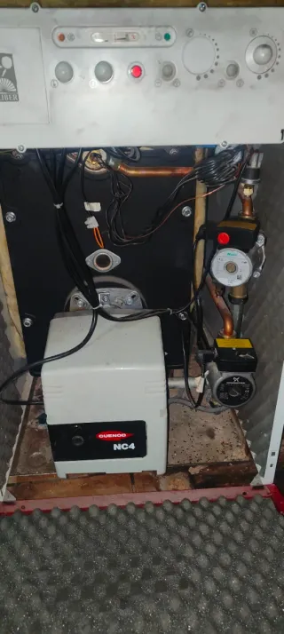 Caldera gasoil CLIBER + depósito 700l.