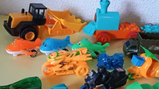 Lote de Juguetes: Coches, Trenes y Más