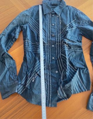 Navy new shirt. Worn 1 time to try. S, IT 42