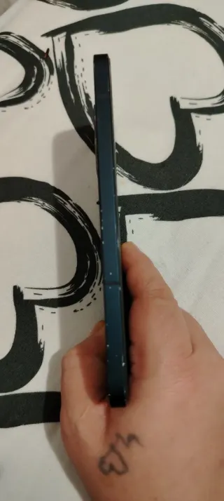 Cellulare vivo. V23 5g. 256g. 12 ram