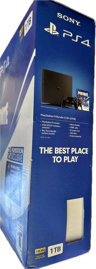 PS4 1TB Fortnite Edición Especial Jet Black