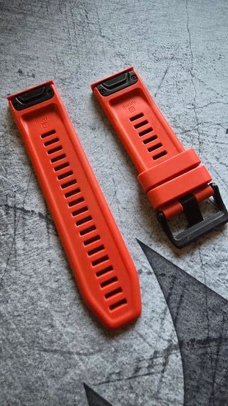 CORREA ORIGINAL GARMIN QUICKFIT 26mm. COLOR ROJO.