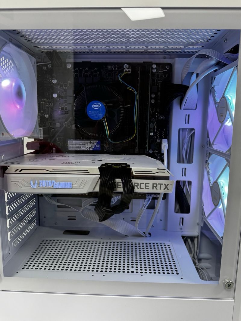 PC Gaming RTX 3060 12GB i5 10400 Reacondicionado afbeelding 3