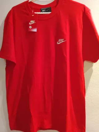 Camiseta Nike Roja