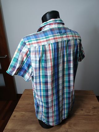 Camisa manga corta desigual