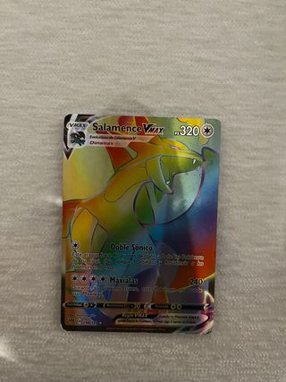 Carta Pokémon Salamence VMAX 194/189