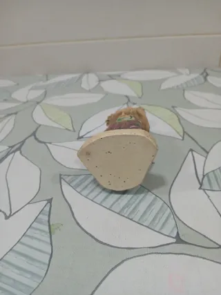 Figura antigua huertana con flores